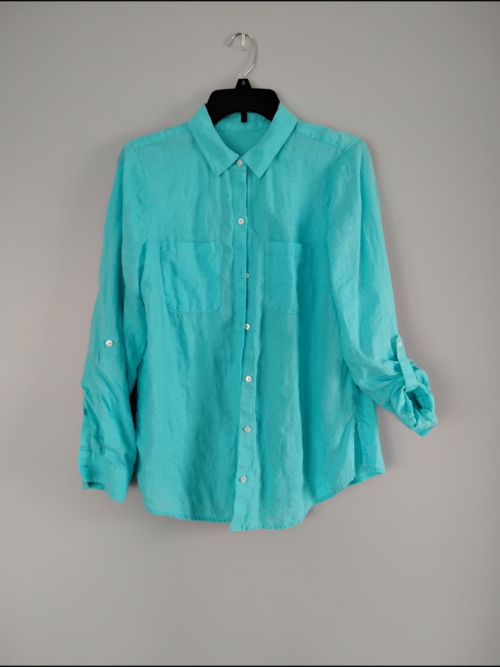 Vince Camuto Women's Turquoise Button-Up Linen Shirt - Classic Collar